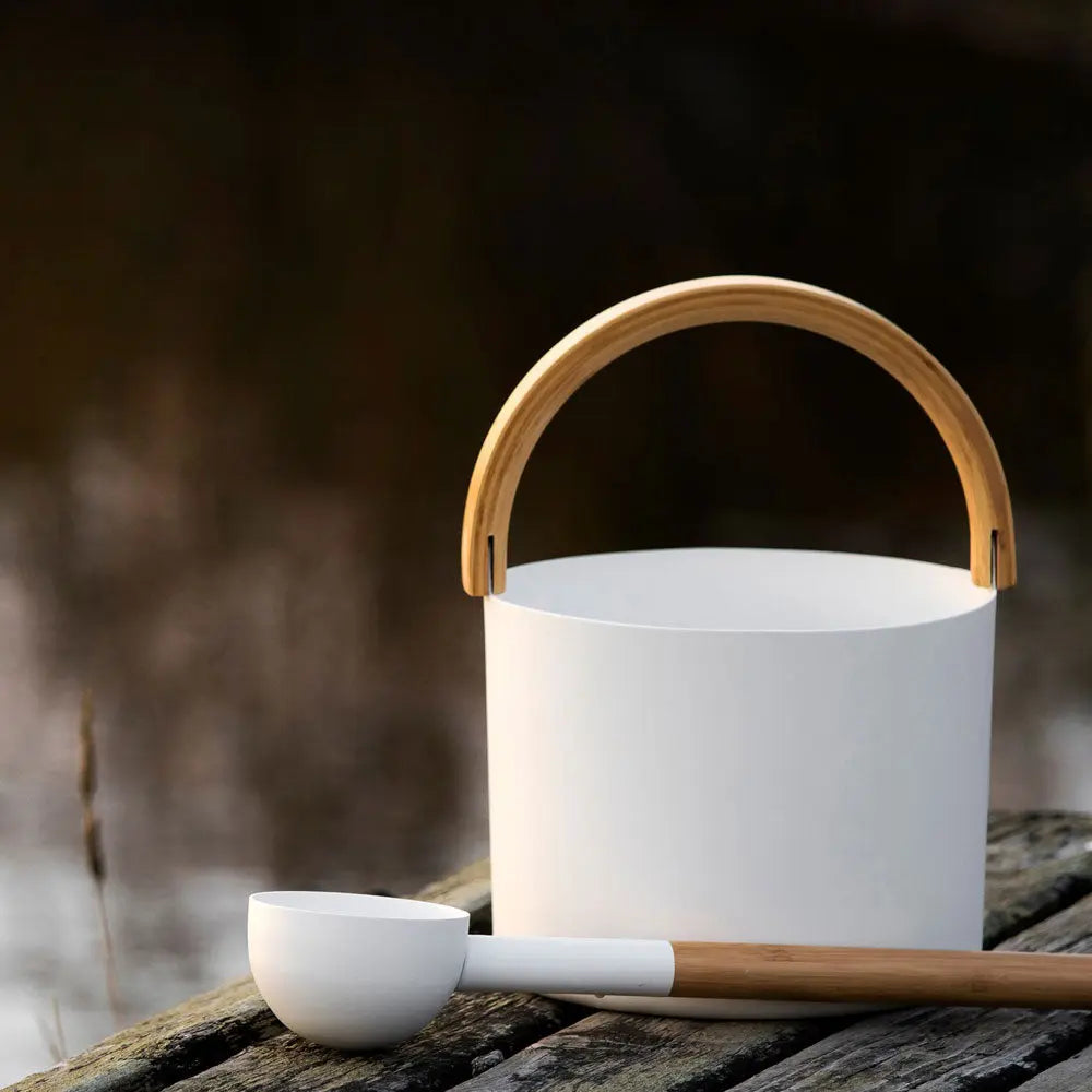 KOLO Sauna Set 2 (Sauna Bucket with curved handle and Ladle, Bamboo/Aluminum, 1Gal) KOLO